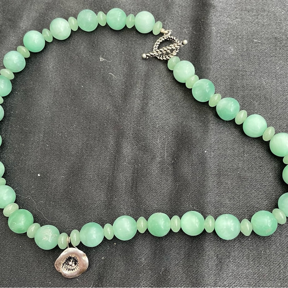 Green chalcedony necklace